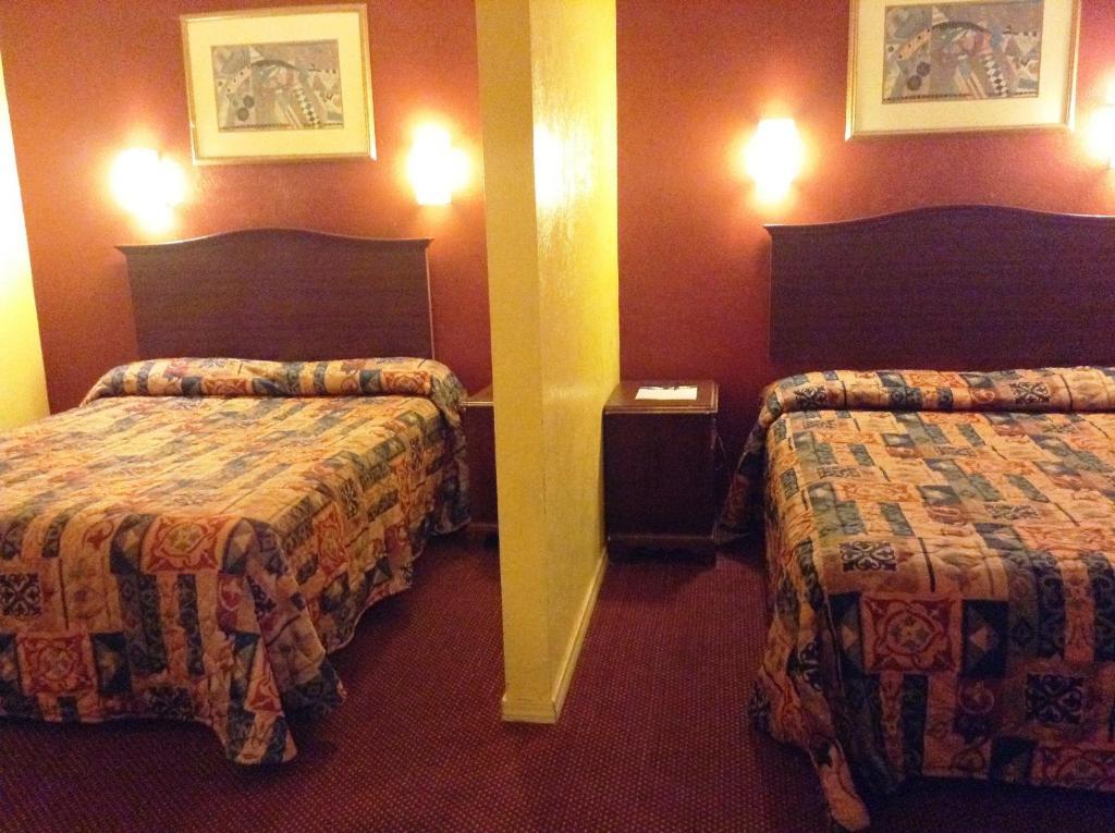 Hotel & 2*